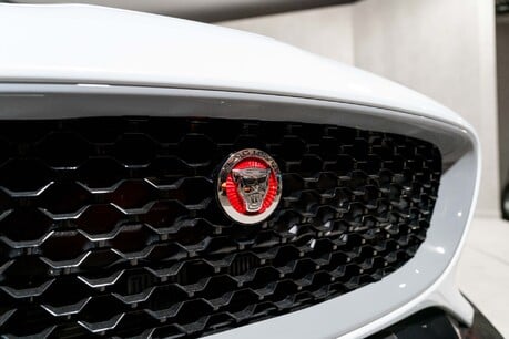 Jaguar F-Type PROJECT 7. 1 OF 250. GLACIER WHITE. CARBON CERAMICS. EXTENSIVE EXT CARBON. 29