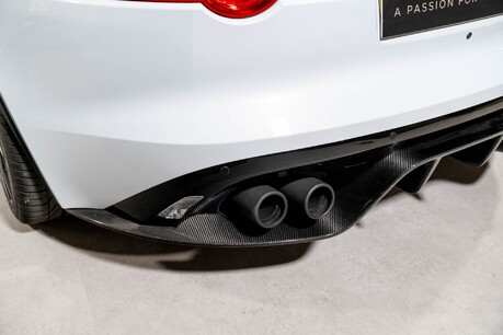 Jaguar F-Type PROJECT 7. 1 OF 250. GLACIER WHITE. CARBON CERAMICS. EXTENSIVE EXT CARBON. 46