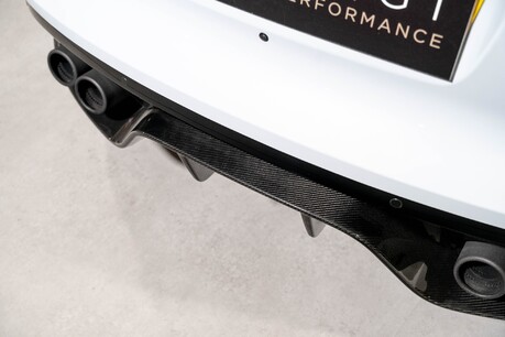 Jaguar F-Type PROJECT 7. 1 OF 250. GLACIER WHITE. CARBON CERAMICS. EXTENSIVE EXT CARBON. 40