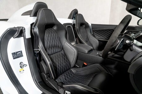 Jaguar F-Type PROJECT 7. 1 OF 250. GLACIER WHITE. CARBON CERAMICS. EXTENSIVE EXT CARBON. 15