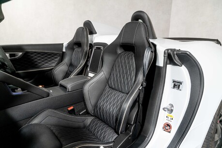 Jaguar F-Type PROJECT 7. 1 OF 250. GLACIER WHITE. CARBON CERAMICS. EXTENSIVE EXT CARBON. 16