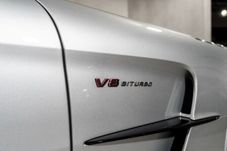 Mercedes-Benz Amg GT BLACK SERIES. TRACK PACK. CARBON FIBRE EXTERIOR PACK. 24