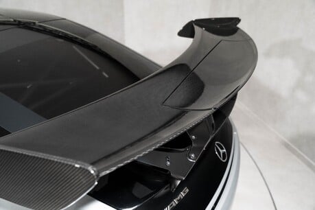 Mercedes-Benz Amg GT BLACK SERIES. TRACK PACK. CARBON FIBRE EXTERIOR PACK. 44