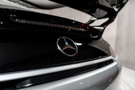 Mercedes-Benz Amg GT BLACK SERIES. TRACK PACK. CARBON FIBRE EXTERIOR PACK. 25
