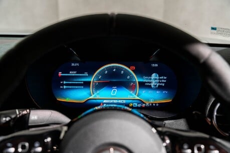 Mercedes-Benz Amg GT BLACK SERIES. TRACK PACK. CARBON FIBRE EXTERIOR PACK. 30