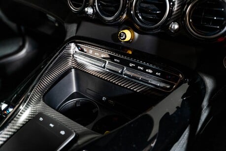 Mercedes-Benz Amg GT BLACK SERIES. TRACK PACK. CARBON FIBRE EXTERIOR PACK. 51