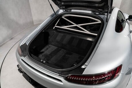 Mercedes-Benz Amg GT BLACK SERIES. TRACK PACK. CARBON FIBRE EXTERIOR PACK. 53