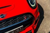 Mini Cooper S JOHN COOPER WORKS SPORT PACK. HEATED SEATS. CARPLAY. 4