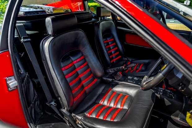 Ferrari 512 BBi. UK SUPPLIED. 1 OF 48 RHD EXAMPLES. 4