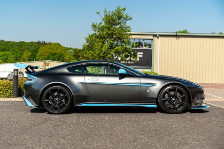 Aston Martin Vantage GT8 1 OF 150 EXAMPLES. 1 OF 80 RHD. CARBON FIBRE AERO KIT. 3