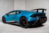 Lamborghini Huracan LP 640-4 PERFORMANTE. WARRANTY. AD PERSONAM. CARPLAY. LIFT. 6