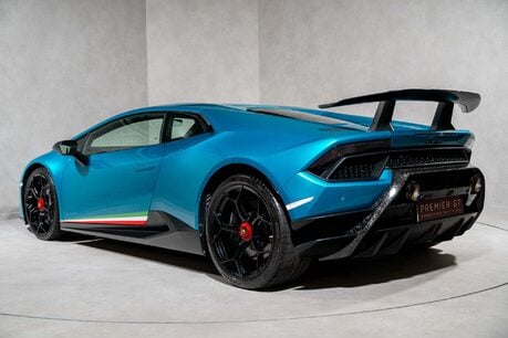 Lamborghini Huracan LP 640-4 PERFORMANTE. WARRANTY. AD PERSONAM. CARPLAY. LIFT. 6