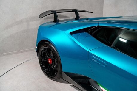 Lamborghini Huracan LP 640-4 PERFORMANTE. WARRANTY. AD PERSONAM. CARPLAY. LIFT. 14