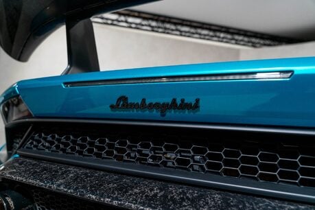 Lamborghini Huracan LP 640-4 PERFORMANTE. WARRANTY. AD PERSONAM. CARPLAY. LIFT. 47