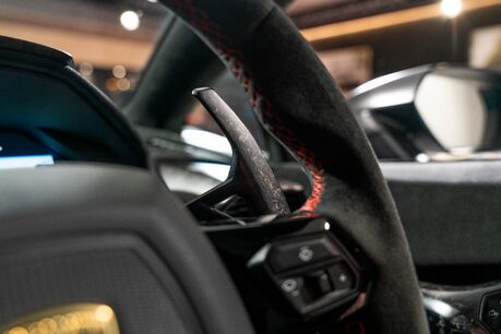 Lamborghini Huracan LP 640-4 PERFORMANTE. WARRANTY. AD PERSONAM. CARPLAY. LIFT. 27