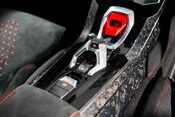 Lamborghini Huracan LP 640-4 PERFORMANTE. WARRANTY. AD PERSONAM. CARPLAY. LIFT. 32