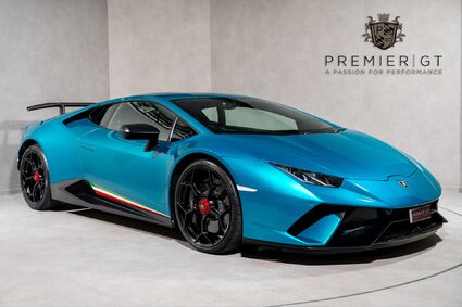 Lamborghini Huracan LP 640-4 PERFORMANTE. WARRANTY. AD PERSONAM. CARPLAY. LIFT.