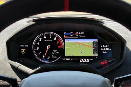Lamborghini Huracan LP 640-4 PERFORMANTE. WARRANTY. AD PERSONAM. CARPLAY. LIFT. 25