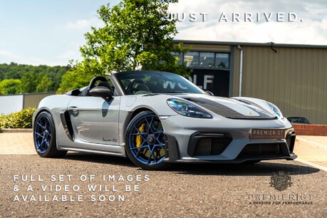 Porsche 718 SPYDER RS. WEISSACH PACKAGE. CERAMIC BRAKES. LIFT. BOSE. 1