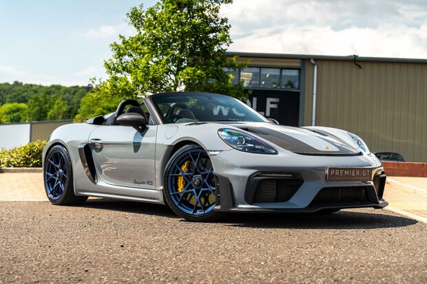 Porsche 718 SPYDER RS. WEISSACH PACKAGE. CERAMIC BRAKES. LIFT. BOSE. 1