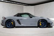 Porsche 718 SPYDER RS. WEISSACH PACKAGE. CERAMIC BRAKES. LIFT. BOSE. 10