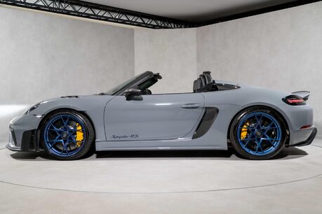 Porsche 718 SPYDER RS. WEISSACH PACKAGE. CERAMIC BRAKES. LIFT. BOSE. 8