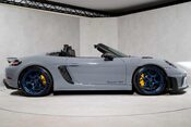 Porsche 718 SPYDER RS. WEISSACH PACKAGE. CERAMIC BRAKES. LIFT. BOSE. 7