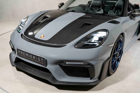 Porsche 718 SPYDER RS. WEISSACH PACKAGE. CERAMIC BRAKES. LIFT. BOSE. 33