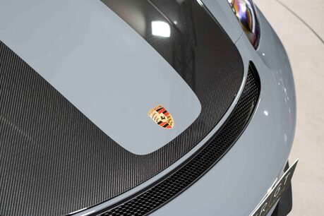 Porsche 718 SPYDER RS. WEISSACH PACKAGE. CERAMIC BRAKES. LIFT. BOSE. 35