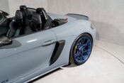 Porsche 718 SPYDER RS. WEISSACH PACKAGE. CERAMIC BRAKES. LIFT. BOSE. 39
