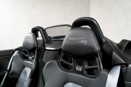 Porsche 718 SPYDER RS. WEISSACH PACKAGE. CERAMIC BRAKES. LIFT. BOSE. 19