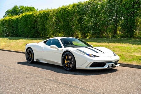 Ferrari 458 Speciale EXCELLENT SPECIFICATION. RACING LIVERY. COMPREHENSIVE HISTORY. 2