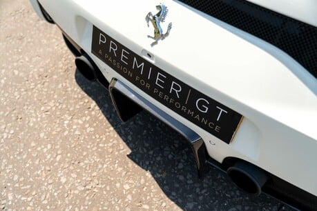 Ferrari 458 Speciale EXCELLENT SPECIFICATION. RACING LIVERY. COMPREHENSIVE HISTORY. 7