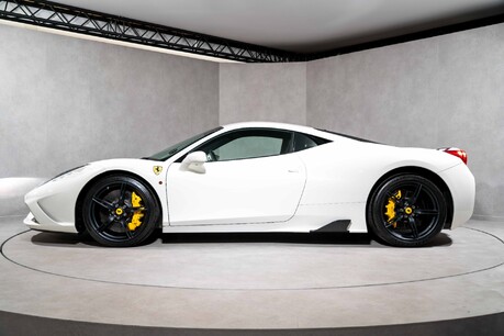 Ferrari 458 Speciale EXCELLENT SPECIFICATION. RACING LIVERY. COMPREHENSIVE HISTORY. 8