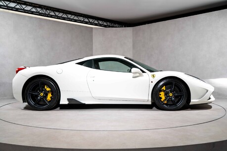 Ferrari 458 Speciale EXCELLENT SPECIFICATION. RACING LIVERY. COMPREHENSIVE HISTORY. 7