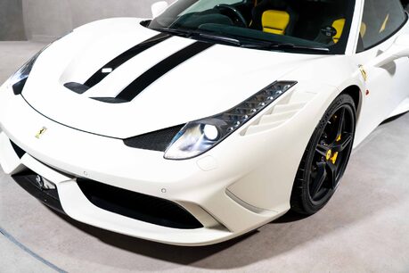 Ferrari 458 Speciale EXCELLENT SPECIFICATION. RACING LIVERY. COMPREHENSIVE HISTORY. 13