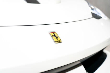 Ferrari 458 Speciale EXCELLENT SPECIFICATION. RACING LIVERY. COMPREHENSIVE HISTORY. 39