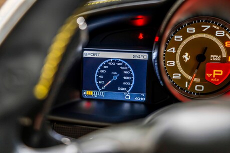 Ferrari 458 Speciale EXCELLENT SPECIFICATION. RACING LIVERY. COMPREHENSIVE HISTORY. 32