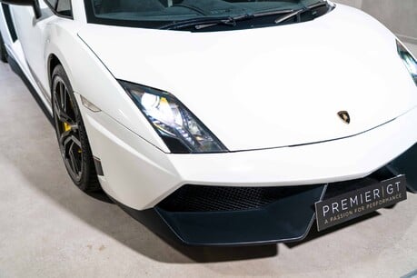 Lamborghini Gallardo SUPERLEGGERA. CARBON FIBRE INTERIOR & EXTERIOR PACK. LIFT SYSTEM. 11