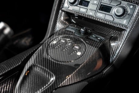 Lamborghini Gallardo SUPERLEGGERA. CARBON FIBRE INTERIOR & EXTERIOR PACK. LIFT SYSTEM. 25