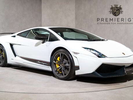 Lamborghini Gallardo SUPERLEGGERA. CARBON FIBRE INTERIOR & EXTERIOR PACK. LIFT SYSTEM. 