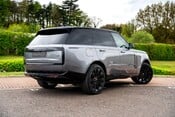 Land Rover Range Rover AUTOBIOGRAPHY P530 V8. 23" WHEELS. HEAD-UP DISPLAY. HEAT&C, MASSAGE SEATS. 2