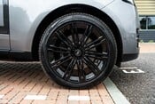 Land Rover Range Rover AUTOBIOGRAPHY P530 V8. 23" WHEELS. HEAD-UP DISPLAY. HEAT&C, MASSAGE SEATS. 3