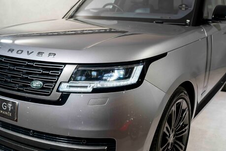 Land Rover Range Rover AUTOBIOGRAPHY P530 V8. 23" WHEELS. HEAD-UP DISPLAY. HEAT&C, MASSAGE SEATS. 35