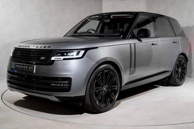 Land Rover Range Rover AUTOBIOGRAPHY P530 V8. 23" WHEELS. HEAD-UP DISPLAY. HEAT&C, MASSAGE SEATS. 1