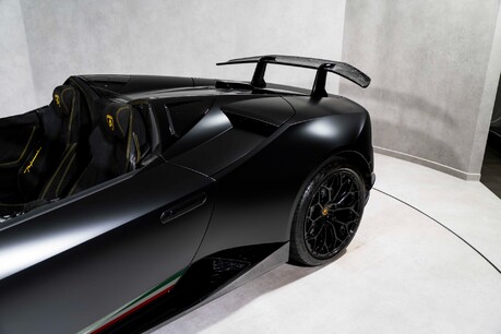Lamborghini Huracan LP 640-4 PERFORMANTE SPYDER. COMFORT SEATS. LIFT SYSTEM. CARPLAY 30