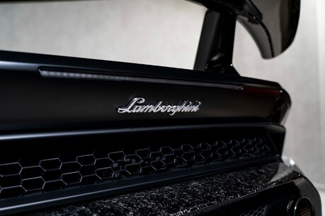 Lamborghini Huracan LP 640-4 PERFORMANTE SPYDER. COMFORT SEATS. LIFT SYSTEM. CARPLAY 38