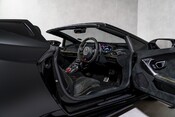 Lamborghini Huracan LP 640-4 PERFORMANTE SPYDER. COMFORT SEATS. LIFT SYSTEM. CARPLAY 13