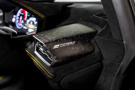 Lamborghini Huracan LP 640-4 PERFORMANTE SPYDER. COMFORT SEATS. LIFT SYSTEM. CARPLAY 40