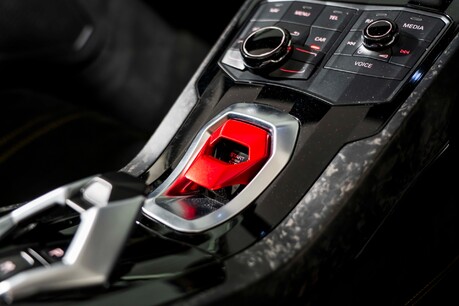 Lamborghini Huracan LP 640-4 PERFORMANTE SPYDER. COMFORT SEATS. LIFT SYSTEM. CARPLAY 21